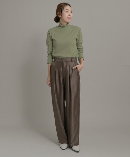 URBAN RESEARCH Sonny Label（アーバンリサーチサニーレーベル）の「シャイニーツイルサテンパンツ（その他パンツ・レディース・バター/ブラウン・36/38）」の8枚目の写真