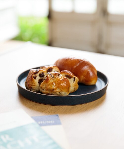 URBAN RESEARCH DOORS（アーバンリサーチドアーズ）の「DOORS LIVING PRODUCTS　comfy プレート19cm（食器・メンズ・ネイビー/アイボリー・-）」の11枚目の写真