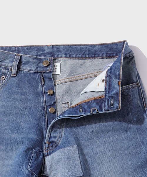 ADAM ET ROPE'(アダムエロペ)の「【Maison Margiela/メゾン マルジェラ】VINTAGE WACH INDIGO DENIM PANTS(デニムパンツ・メンズ・ブルー系・30/31/32)」の6枚目の写真