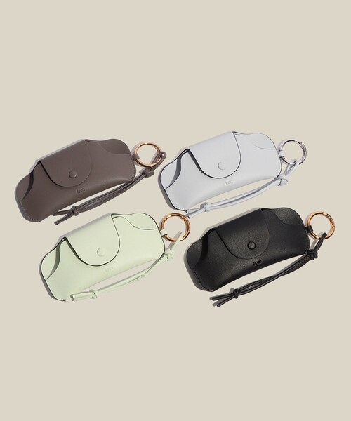 ROPE'（ロペ）の「【E'POR】Glass CASE(サングラスケース)/26SS新型（ポーチ・レディース・ブラック/ダークブラウン/キミドリ/ブルー系・F）」の6枚目の写真