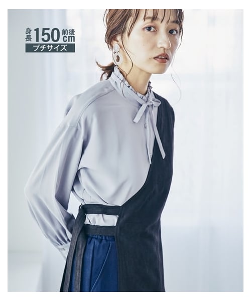 nissen（ニッセン）の「小さいサイズ　フリルハイネックブラウス　低身長さん・小柄女性（シャツ/ブラウス・レディース・ホワイト/ブルーグレー/ライトベージュ・PSS/PS/PM/PL）」の5枚目の写真