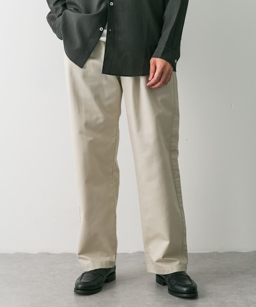 URBAN RESEARCH DOORS（アーバンリサーチドアーズ）の「『イージーケア』『速乾』2タックワイドチノパンツ（チノパンツ・メンズ・OFF/BEIGE/D.NAVY・M/L）」の18枚目の写真