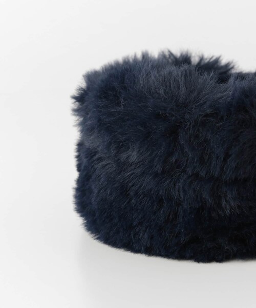 KBF（ケイビーエフ）の「KBFBOX　ファーバングル∴（ブレスレット・レディース・グレー/ブラウン/ネイビー・-0/-）」の8枚目の写真