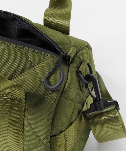 URBAN RESEARCH Sonny Label（アーバンリサーチサニーレーベル）の「キルティングミニボストンバッグ（ボストンバッグ・レディース・カーキ/ブラック・one）」の10枚目の写真