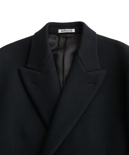 ADAM ET ROPE'(アダムエロペ)の「【AURALEE/オーラリー】SPONGE WOOL MELTON CHESTERFIELD COAT(チェスターコート・メンズ・ネイビー・3/4)」の4枚目の写真