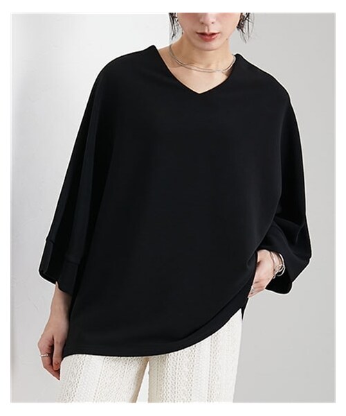 nissen（ニッセン）の「Vネックゆったりサイズ7分袖トップス ［Soiunique］（Tシャツ/カットソー・レディース・ブラック/オフ/ブルー・1(M~L)/2(L~LL)）」の5枚目の写真