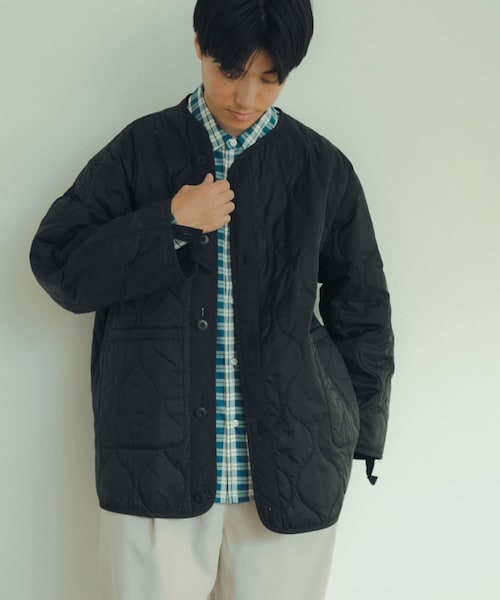 ITEMS URBANRESEARCH(アイテムズ アーバンリサーチ)の「中綿ライナー付 フードレスモッズコート(モッズコート・メンズ・KHK/BLK・M/L)」の19枚目の写真