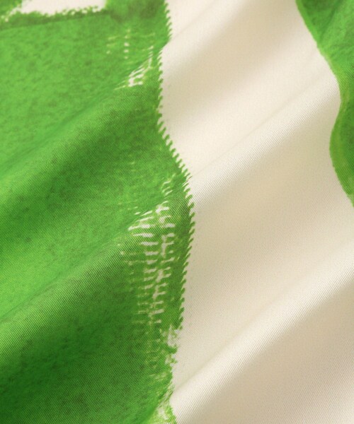 ADAM ET ROPE'（アダムエロペ）の「DOMY DIRECT print scarf（バンダナ/スカーフ・レディース・ブラック/グリーン・F）」の17枚目の写真