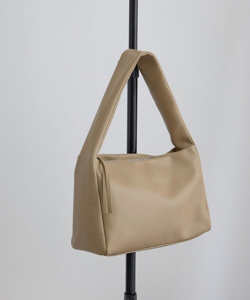 ADAM ET ROPE'(アダムエロペ)の「【WEB限定】スプリットレザーHOBOバッグ(ハンドバッグ・レディース・ブラック/ベージュ・F)」の4枚目の写真