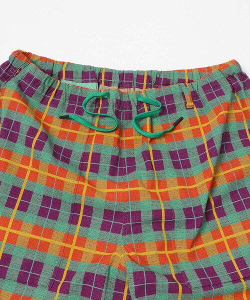 EKAL(エカル)の「White Mountaineering MADRAS CHECK SHORT PANTS(その他パンツ・メンズ・BLACK/ORANGE/PINK・2/3)」の12枚目の写真