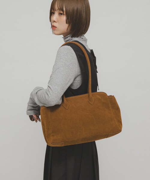 KBF（ケイビーエフ）の「ロングショルダーボストンBAG（ボストンバッグ・レディース・CAMEL/D.BROWN・one）」の10枚目の写真
