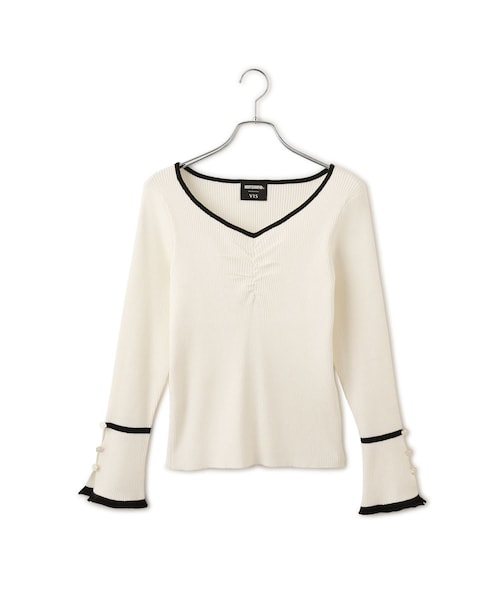 VIS(ビス)の「【MARY QUANT×VIS】袖デイジーボタンVネックリブニット(ニット/セーター・レディース・ブラック/グレー/キナリ/レッド系・F)」の1枚目の写真