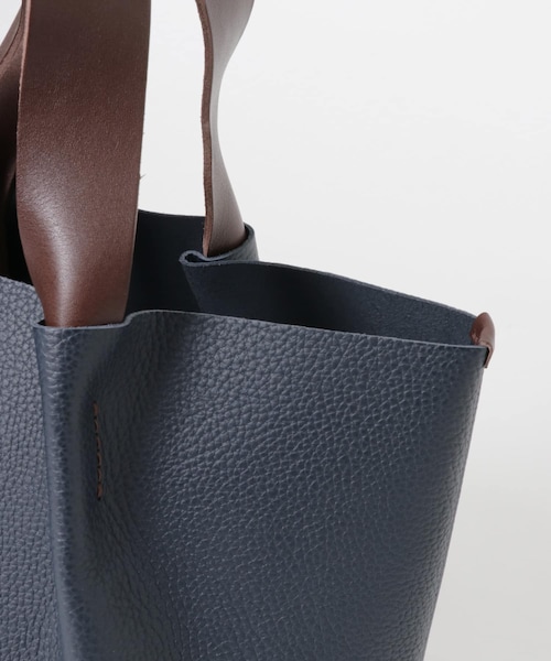 URBAN RESEARCH(アーバンリサーチ)の「Hender Scheme PIANO BAG MEDIUM(トートバッグ・メンズ・BLACK/TAUPE/NAVY/BORDEAUX・Free)」の14枚目の写真