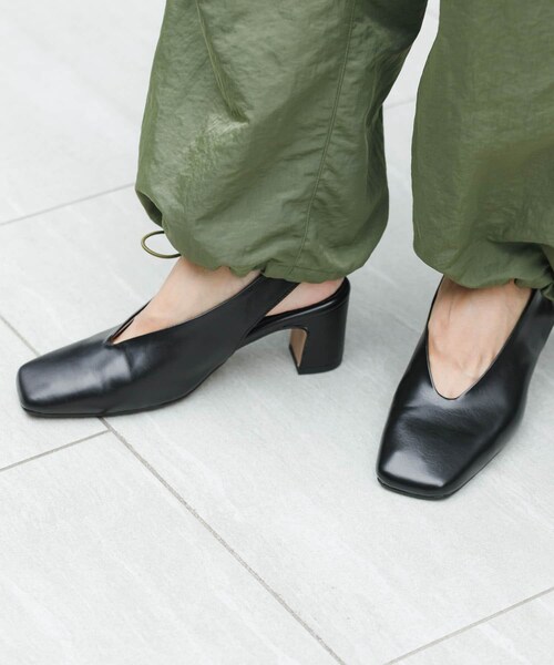 URBAN RESEARCH（アーバンリサーチ）の「『別注』『MADE IN JAPAN』 MILLIWM×URBAN RESEARCH　ヒールパンプス（パンプス・レディース・SILVER/BLACK/KHAKI・36/37/38）」の17枚目の写真