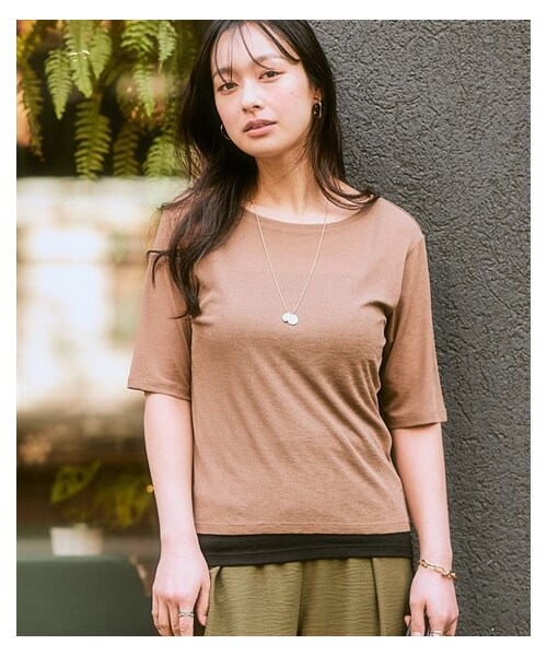 nissen（ニッセン）の「【Be praised】スラブシアー5分袖Tシャツ（Tシャツ/カットソー・レディース・オフホワイト/ライトベージュ/モカ/ダスティブルー/黒・S/M/L/LL/3L/4L/5L/6L/8L/10L）」の6枚目の写真