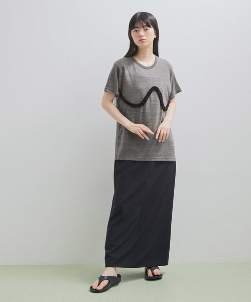 ADAM ET ROPE'(アダムエロペ)の「【VIOLETTE ROOM for ADAM ET ROPE'】別注 NUANCE TEE(Tシャツ/カットソー・レディース・ブラック/グレー/ホワイト・F)」の22枚目の写真