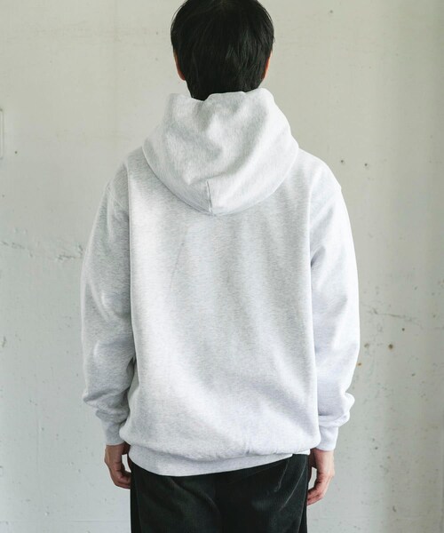URBAN RESEARCH DOORS(アーバンリサーチドアーズ)の「裏起毛プルオーバーフーディー(パーカー・メンズ・ASH GRAY/TOP CCL・M/L)」の21枚目の写真