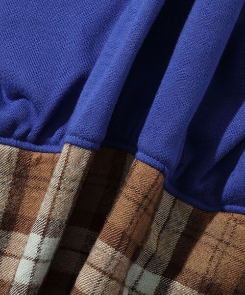 ADAM ET ROPE'(アダムエロペ)の「【LIBRIO MENDONCA/リブリオ メンドンサ】SHIRT DOCKING SWEAT PULLOVER(スウェット・メンズ・ライトグレー/ブルー・M/XL)」の18枚目の写真