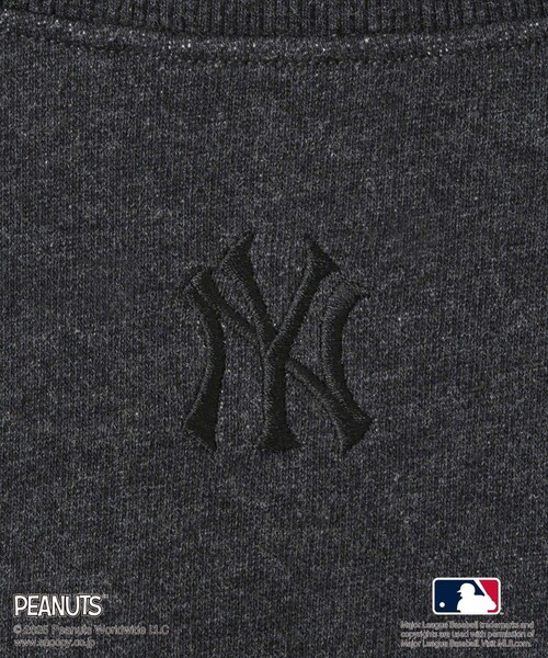 ROPE' PICNIC（ロペピクニック）の「【PEANUTS×MLB COLLECTION by ROPE' PICNIC】オフショルスウェット（スウェット・レディース・チャコール/ライトグレー/ブラウン・F）」の17枚目の写真