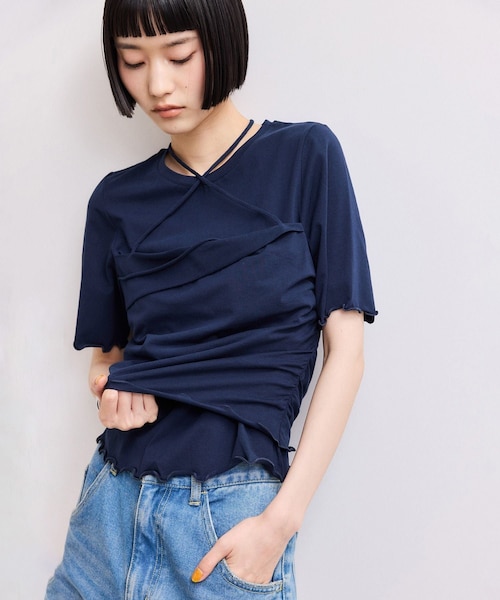 ADAM ET ROPE'(アダムエロペ)の「【WEB限定】ベアトップレイヤードカットソー(Tシャツ/カットソー・レディース・ホワイト/ダークブラウン/ネイビー・F)」の3枚目の写真