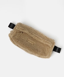 AIGLE　シェルパフリース バムバッグ