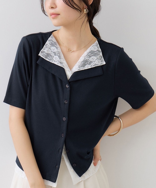 VIS(ビス)の「ドット&無地 レースドッキングレイヤード風リブカットソー(Tシャツ/カットソー・レディース・オフホワイト/ネイビー/サックス・F)」の3枚目の写真