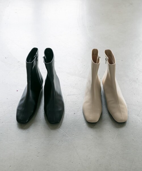 URBAN RESEARCH（アーバンリサーチ）の「『MADE IN JAPAN』スクエアトゥローヒールショートブーツ（ブーツ・レディース・IVORY/BLACK・23.5/24/24.5/25）」の20枚目の写真