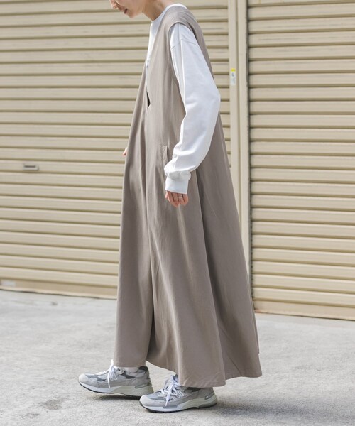 URBAN RESEARCH DOORS(アーバンリサーチドアーズ)の「FORK&SPOON フロントタックフレアワンピース(ワンピース・レディース・BLACK/BEIGE/DARKGREEN・1/2)」の18枚目の写真
