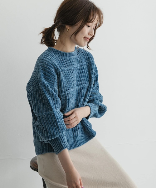 URBAN RESEARCH Sonny Label（アーバンリサーチサニーレーベル）の「モールヤーンクルーネックニットプルオーバー（ニット/セーター・レディース・オフ/ブラウン/グレージュ/ブルー・Free）」の4枚目の写真
