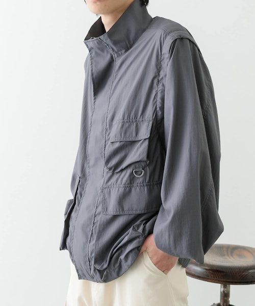 ITEMS URBANRESEARCH（アイテムズ アーバンリサーチ）の「『セットアップ対応』スーパーライトナイロン2wayブルゾン（ブルゾン・メンズ・BLK/CHA・M/L）」の2枚目の写真