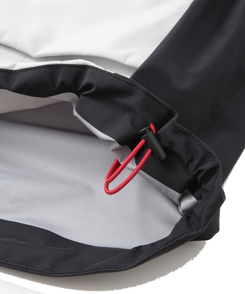 ADAM ET ROPE'（アダムエロペ）の「【BAL/バル】MARMOT GORET-EX LIGHT SPEED JACKET（マウンテンパーカー・メンズ・ライトグレー・3/4）」の13枚目の写真