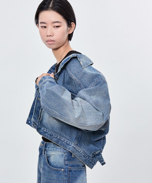 ADAM ET ROPE'(アダムエロペ)の「WASHED DENIM CROPPED JACKET(デニムジャケット・レディース・ブルー系・38/40/42)」の12枚目の写真