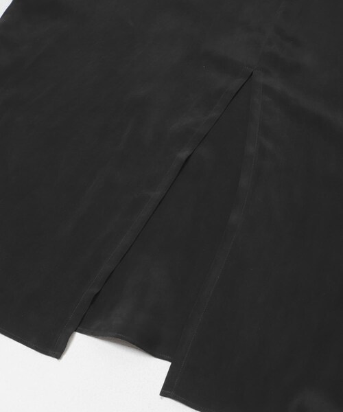 URBAN RESEARCH（アーバンリサーチ）の「キュプラギャザーIラインスカート（スカート・レディース・L.BEIGE/CHARCOAL/BLACK・36/38）」の12枚目の写真