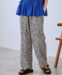 SMILE LAND | ＜大きいサイズ＞ ゆるストレートプリントパンツ（ゆったりヒップ）(その他パンツ)