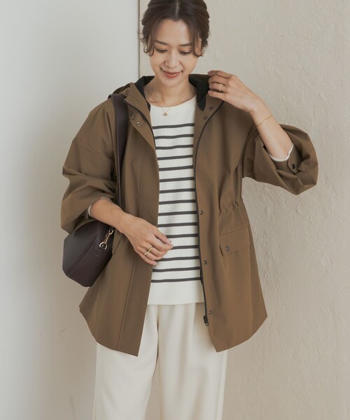 URBAN RESEARCH DOORS（アーバンリサーチドアーズ）の「防風/撥水ドロストフーディ（テーラードジャケット・レディース・D.BEIGE/BLACK・Free）」の20枚目の写真