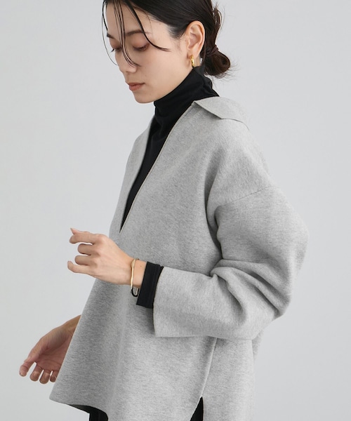 ADAM ET ROPE'(アダムエロペ)の「【WEB・一部店舗限定】スキッパーニットプルオーバー(ニット/セーター・レディース・ブラック/グレー/オフホワイト・F)」の3枚目の写真