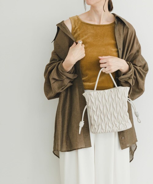 ITEMS URBANRESEARCH（アイテムズ アーバンリサーチ）の「シアーベロアスクエアタンクトップ（タンクトップ・レディース・BEG/BLK/BRD・FREE）」の18枚目の写真