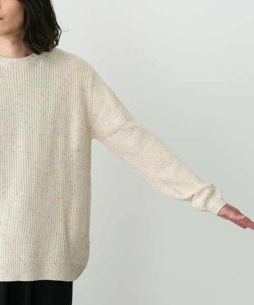URBAN RESEARCH Sonny Label（アーバンリサーチサニーレーベル）の「ウォッシャブルウール混クルーネックニット（ニット/セーター・メンズ・アイボリー/グリーン/ダークブラウン/グレー/ブラック・M/L/XL）」の17枚目の写真