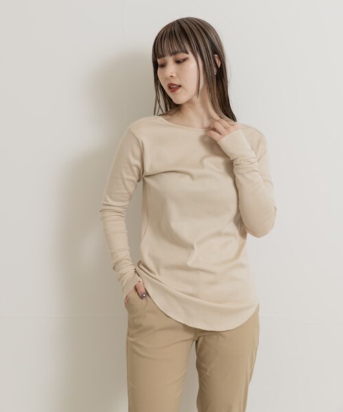 THE GOODLAND MARKET(ザグッドランドマーケット)の「&her Deep V LONG-SLEEVE Tops(Tシャツ/カットソー・レディース・BEIGE/CHARCOAL・FREE)」の14枚目の写真