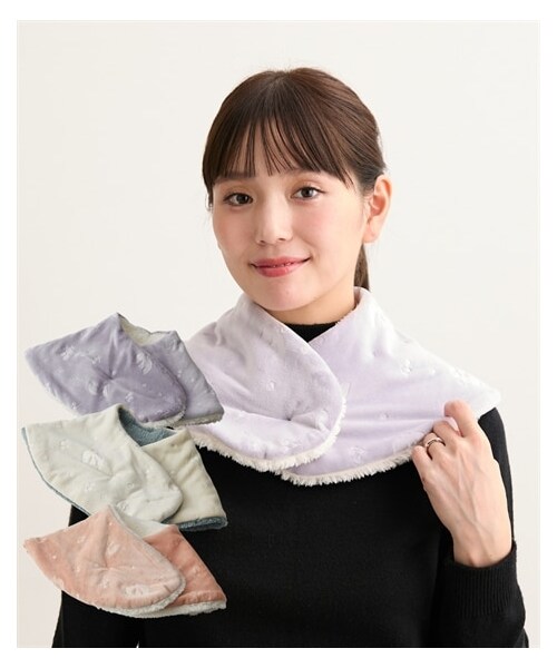 nissen（ニッセン）の「ベロア調トリ柄型押しマフラー（マフラー・メンズ・ラベンダー/クリーム/ピンク・Y）」の2枚目の写真