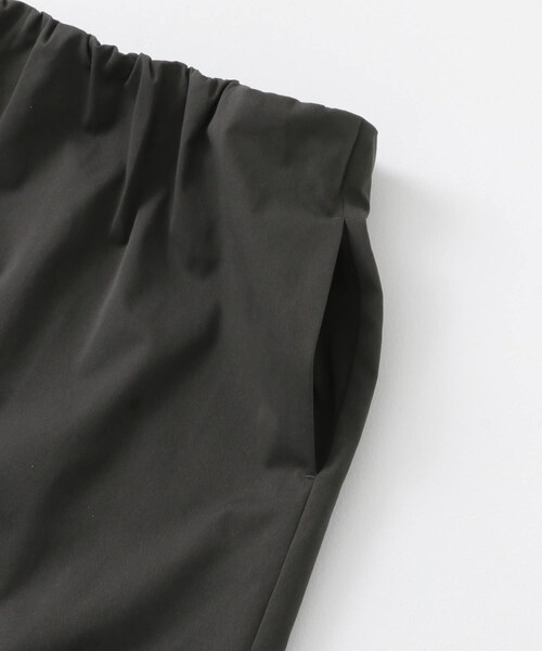 URBAN RESEARCH Sonny Label（アーバンリサーチサニーレーベル）の「ドットアソートストレートスカート（スカート・レディース・ドット/チャコール/アイボリー・FREE）」の22枚目の写真