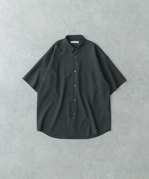 URBAN RESEARCH（アーバンリサーチ）の「ウォッシャブルウールサイロフィルショートスリーブシャツ（シャツ/ブラウス・メンズ・NAVY/BLACK/CHARCOAL・M/L/XL）」の2枚目の写真