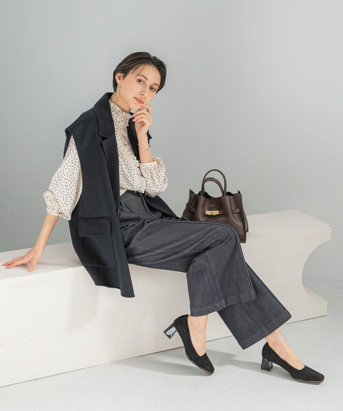 URBAN RESEARCH ROSSO（アーバンリサーチロッソ）の「『WEB限定』フリルスタンドカラーシャツ（シャツ/ブラウス・レディース・LIGHTBEIGE/BLACK/DOT・Free）」の9枚目の写真