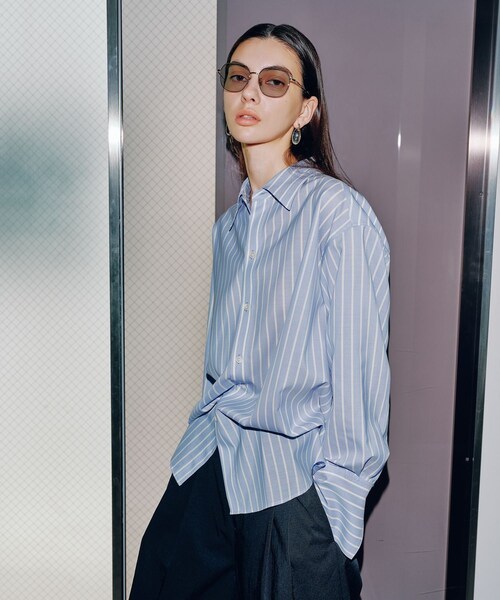 ADAM ET ROPE'（アダムエロペ）の「【Zoff｜ADAM ET ROPE'】SHIRTS (ZN262G01)（サングラス・レディース・ブラック/ゴールド/シルバー・F）」の11枚目の写真