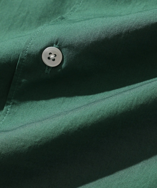 ADAM ET ROPE'(アダムエロペ)の「【ATON/エイトン】SHRINK COTTON LAWN OVERSIZED S/S SHIRT(シャツ/ブラウス・メンズ・グリーン/ブルー系・4/6)」の15枚目の写真