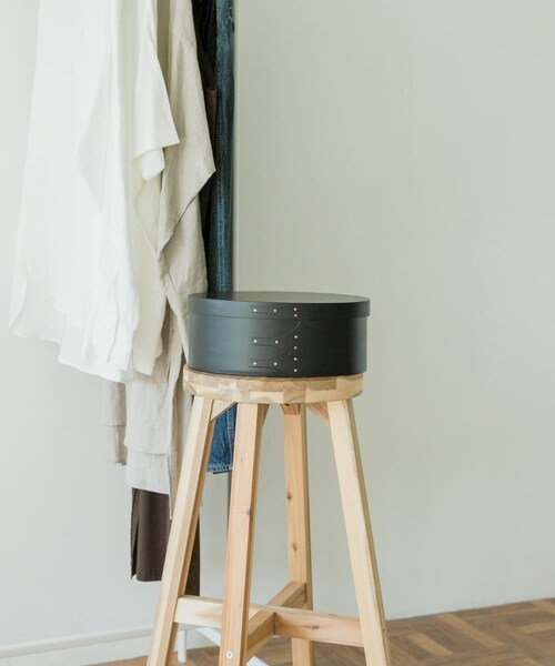 URBAN RESEARCH DOORS(アーバンリサーチドアーズ)の「『WEB限定』AXCIS シェーカーオーバルボックス M ブラック(インテリア雑貨・メンズ・ブラック・M)」の3枚目の写真