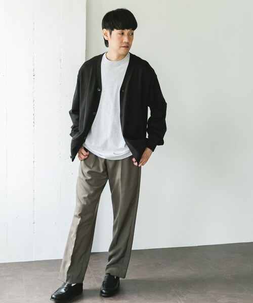 URBAN RESEARCH DOORS（アーバンリサーチドアーズ）の「『XLサイズ/WEB限定/仁村紗和さん着用』『UR TECH 200日ニット』Vネックカーディガン（カーディガン/ボレロ・メンズ・MOCHA/BLACK・M/L/XL）」の12枚目の写真