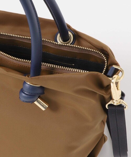 URBAN RESEARCH ROSSO（アーバンリサーチロッソ）の「『一部別注カラー』VIOLA d’ORO　BIANCA　S（トートバッグ・レディース・BLKBLK/TAUPEBLK/BLKTAUPE/別注BRNNVY・S）」の16枚目の写真