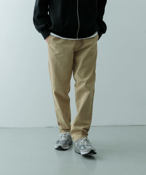 ITEMS URBANRESEARCH（アイテムズ アーバンリサーチ）の「ユーティリティーチノパンツ（チノパンツ・メンズ・BLK/BEG/KHK・M/L）」の2枚目の写真