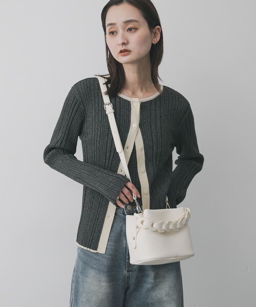 SENSE OF PLACE by URBAN RESEARCH（センスオブプレイスバイアーバンリサーチ）の「チェーンハンドルパフバッグ（ショルダーバッグ・レディース・BLACK/L.BLUE/IVORY・One）」の9枚目の写真